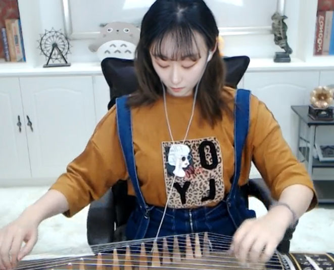 小婉古筝演奏
